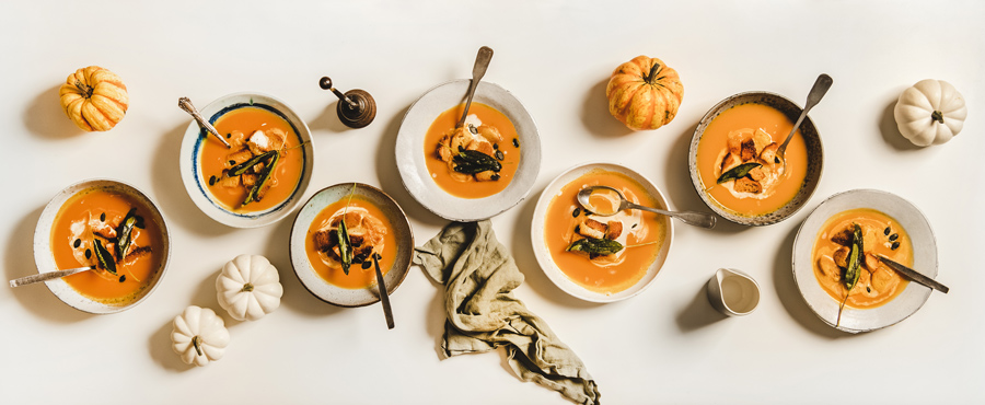 Unsere Kürbis Süßkartoffel Suppe ist einfach, schnell, gesund und lecker.
